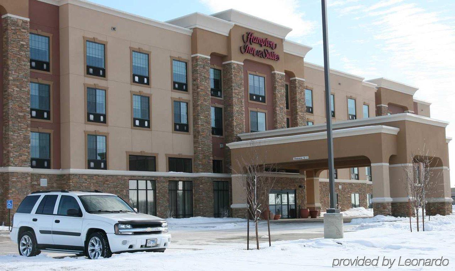 Hampton Inn & Suites Watertown Exterior photo